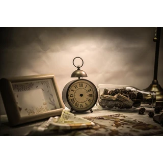 Desktop Bottle Scenic Clock Dial